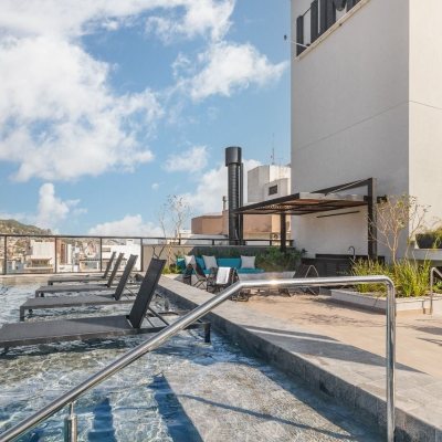 Apartamentos com 80m², 2 quartos, 1 suíte, 1 garagem, no bairro Centro em Florianópolis