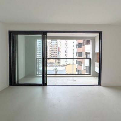 Apartamentos com 80m², 2 quartos, 1 suíte, 1 garagem, no bairro Centro em Florianópolis