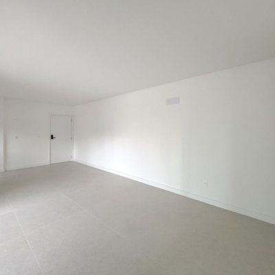 Apartamentos com 80m², 2 quartos, 1 suíte, 1 garagem, no bairro Centro em Florianópolis