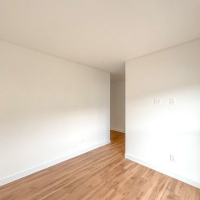 Apartamentos com 80m², 2 quartos, 1 suíte, 1 garagem, no bairro Centro em Florianópolis