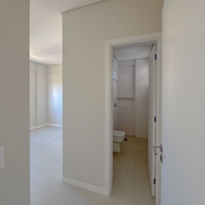 Apartamentos com 68m², 2 quartos, 1 suíte, 1 garagem, no bairro Trindade em Florianópolis