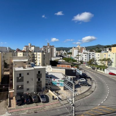 Apartamentos com 68m², 2 quartos, 1 suíte, 1 garagem, no bairro Trindade em Florianópolis