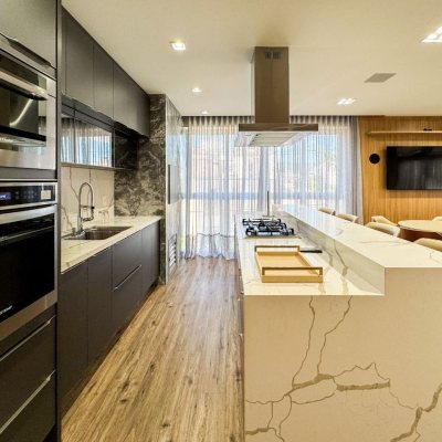 Apartamentos com 68m², 2 quartos, 1 suíte, 1 garagem, no bairro Trindade em Florianópolis