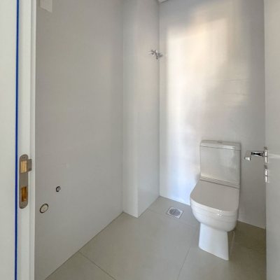 Apartamentos com 81m², 2 quartos, 2 suítes, 1 garagem, no bairro Trindade em Florianópolis