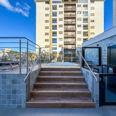 Apartamentos com 81m², 2 quartos, 2 suítes, 1 garagem, no bairro Trindade em Florianópolis