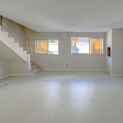 Cobertura com 102m², 2 quartos, 2 suítes, 2 garagens, no bairro Trindade em Florianópolis