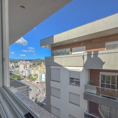 Cobertura com 102m², 2 quartos, 2 suítes, 2 garagens, no bairro Trindade em Florianópolis