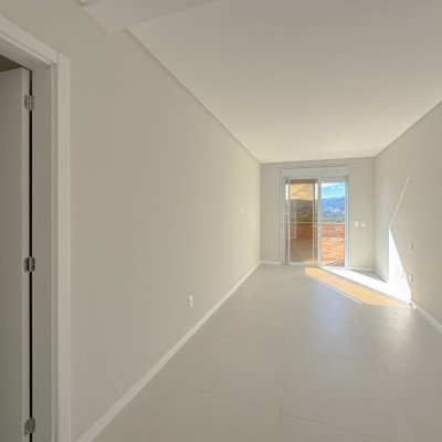Cobertura com 102m², 2 quartos, 2 suítes, 2 garagens, no bairro Trindade em Florianópolis