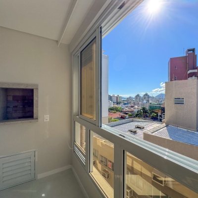 Cobertura com 107m², 3 quartos, 2 suítes, 2 garagens, no bairro Trindade em Florianópolis