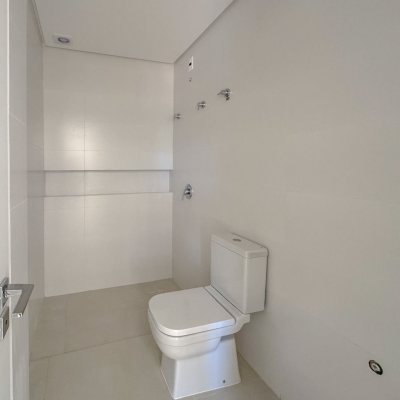 Cobertura com 107m², 3 quartos, 2 suítes, 2 garagens, no bairro Trindade em Florianópolis
