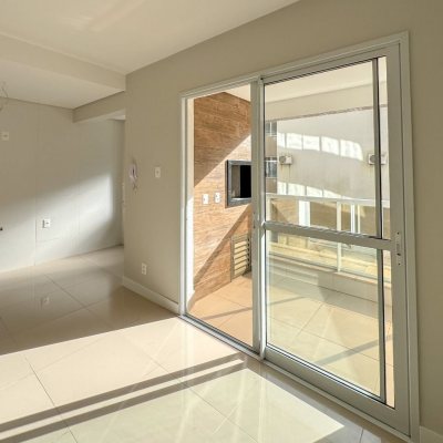 Apartamentos com 75m², 2 quartos, 1 suíte, 1 garagem, no bairro Itacorubi em Florianópolis