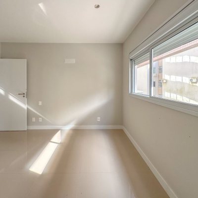 Apartamentos com 76m², 2 quartos, 2 suítes, 1 garagem, no bairro Itacorubi em Florianópolis