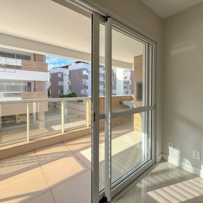 Apartamentos com 76m², 2 quartos, 2 suítes, 1 garagem, no bairro Itacorubi em Florianópolis