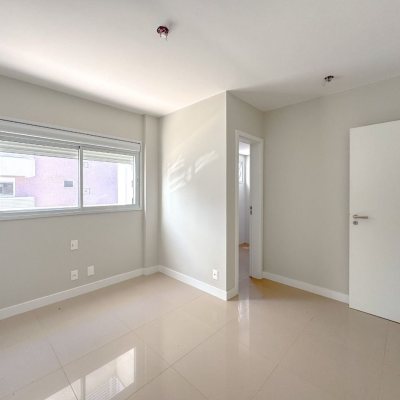 Apartamentos com 76m², 2 quartos, 2 suítes, 1 garagem, no bairro Itacorubi em Florianópolis