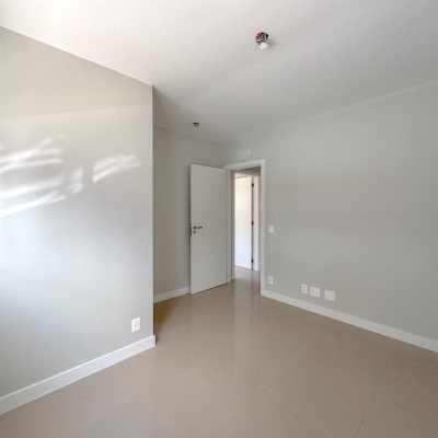 Apartamentos com 76m², 2 quartos, 2 suítes, 1 garagem, no bairro Itacorubi em Florianópolis
