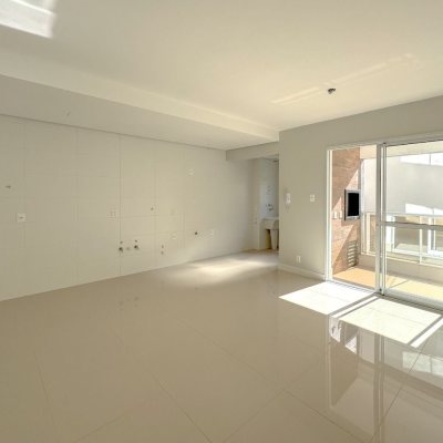 Apartamentos com 76m², 2 quartos, 1 suíte, 1 garagem, no bairro Itacorubi em Florianópolis