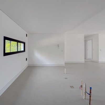 Apartamentos com 166m², 3 quartos, 3 suítes, 3 garagens, no bairro João Paulo em Florianópolis