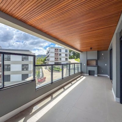 Apartamentos com 166m², 3 quartos, 3 suítes, 3 garagens, no bairro João Paulo em Florianópolis