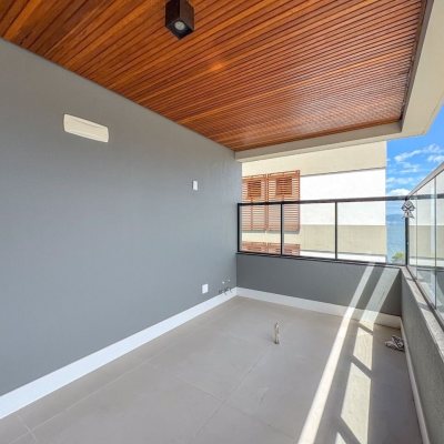 Apartamentos com 166m², 3 quartos, 3 suítes, 3 garagens, no bairro João Paulo em Florianópolis