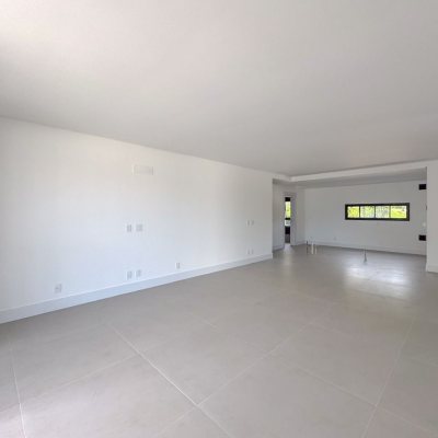 Apartamentos com 166m², 3 quartos, 3 suítes, 3 garagens, no bairro João Paulo em Florianópolis