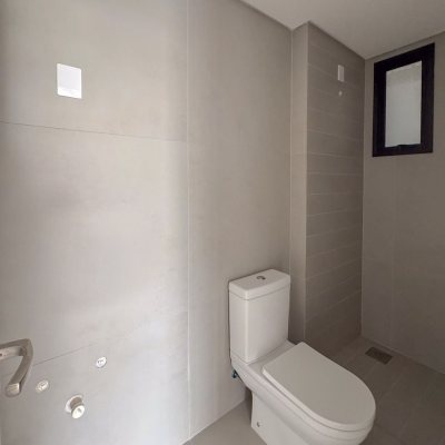 Apartamentos com 163m², 3 quartos, 3 suítes, 2 garagens, no bairro João Paulo em Florianópolis