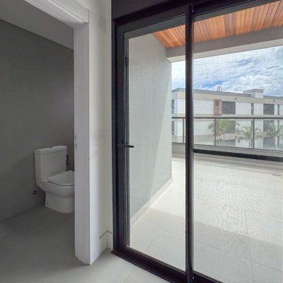 Apartamentos com 163m², 3 quartos, 3 suítes, 2 garagens, no bairro João Paulo em Florianópolis