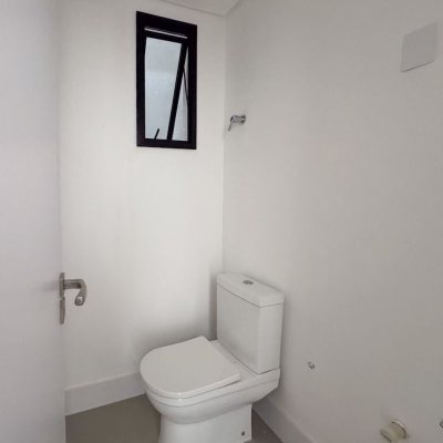 Apartamentos com 163m², 3 quartos, 3 suítes, 2 garagens, no bairro João Paulo em Florianópolis
