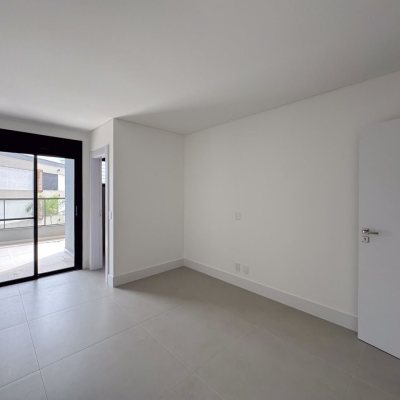 Apartamentos com 163m², 3 quartos, 3 suítes, 2 garagens, no bairro João Paulo em Florianópolis