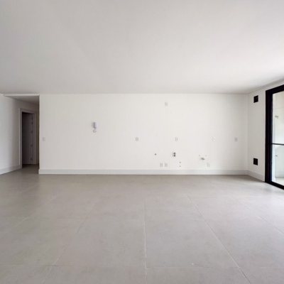 Apartamentos com 134m², 3 quartos, 3 suítes, 2 garagens, no bairro João Paulo em Florianópolis