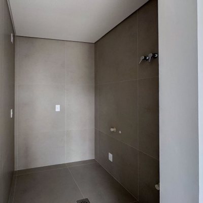 Apartamentos com 130m², 3 quartos, 3 suítes, 2 garagens, no bairro João Paulo em Florianópolis