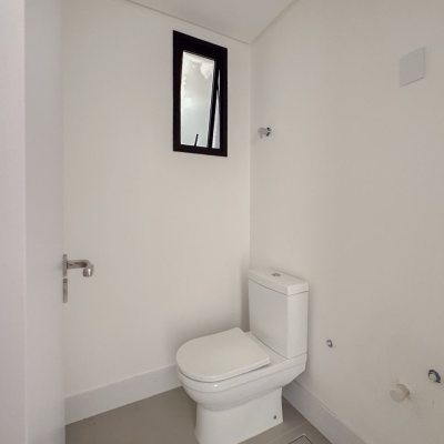 Apartamentos com 130m², 3 quartos, 3 suítes, 2 garagens, no bairro João Paulo em Florianópolis