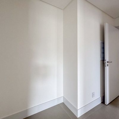 Apartamentos com 130m², 3 quartos, 3 suítes, 2 garagens, no bairro João Paulo em Florianópolis