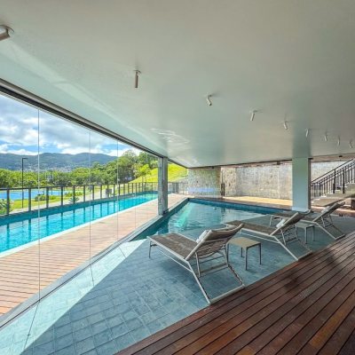 Apartamentos com 130m², 3 quartos, 3 suítes, 2 garagens, no bairro João Paulo em Florianópolis