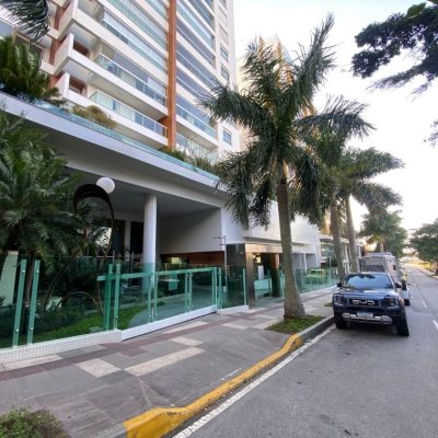 Apartamentos com 101m², 2 quartos, 2 suítes, 1 garagem, no bairro Agronômica em Florianópolis