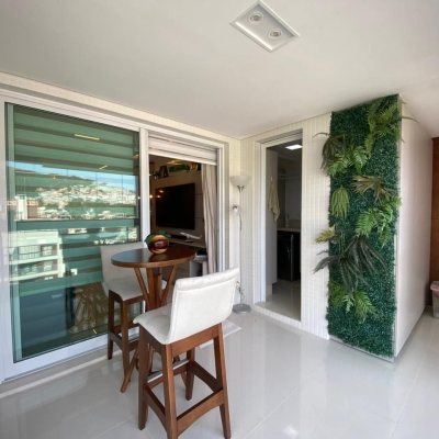 Apartamentos com 101m², 2 quartos, 2 suítes, 1 garagem, no bairro Agronômica em Florianópolis