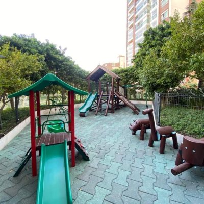 Apartamentos com 101m², 2 quartos, 2 suítes, 1 garagem, no bairro Agronômica em Florianópolis