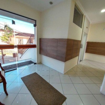 Apartamentos com 77m², 2 quartos, 1 suíte, 1 garagem, no bairro Pantanal em Florianópolis