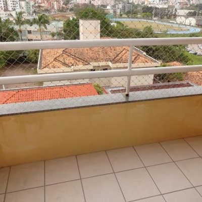 Apartamentos com 77m², 2 quartos, 1 suíte, 1 garagem, no bairro Pantanal em Florianópolis