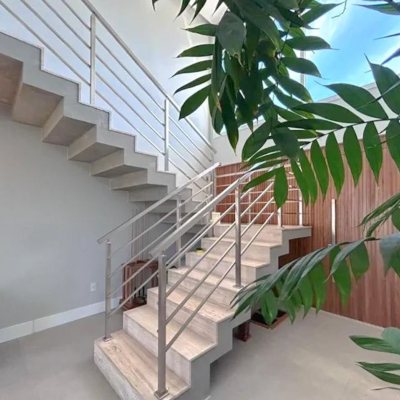 Casa em Condomínio com 378m², 4 quartos, 3 suítes, 4 garagens, no bairro Campeche em Florianópolis