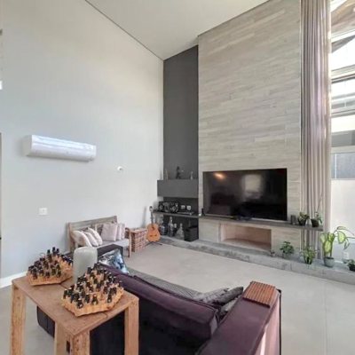 Casa em Condomínio com 378m², 4 quartos, 3 suítes, 4 garagens, no bairro Campeche em Florianópolis