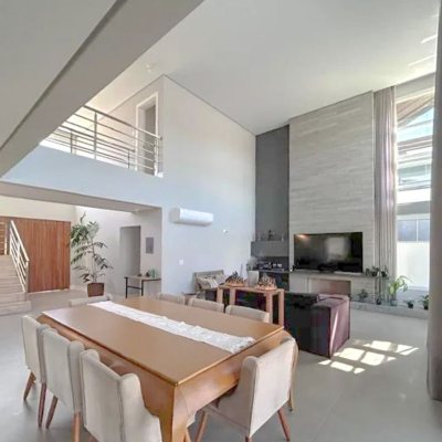 Casa em Condomínio com 378m², 4 quartos, 3 suítes, 4 garagens, no bairro Campeche em Florianópolis