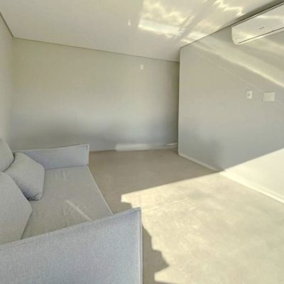 Casa em Condomínio com 378m², 4 quartos, 3 suítes, 4 garagens, no bairro Campeche em Florianópolis