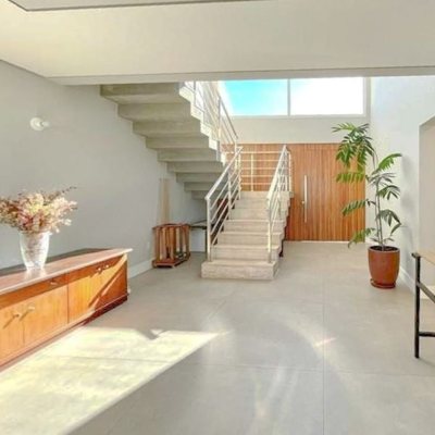 Casa em Condomínio com 378m², 4 quartos, 3 suítes, 4 garagens, no bairro Campeche em Florianópolis