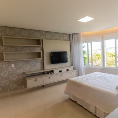 Casa Residencial com 470m², 4 quartos, 4 suítes, 4 garagens, no bairro Jurerê Internacional em Florianópolis