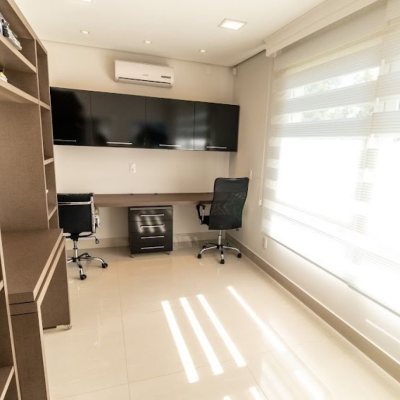 Casa Residencial com 470m², 4 quartos, 4 suítes, 4 garagens, no bairro Jurerê Internacional em Florianópolis