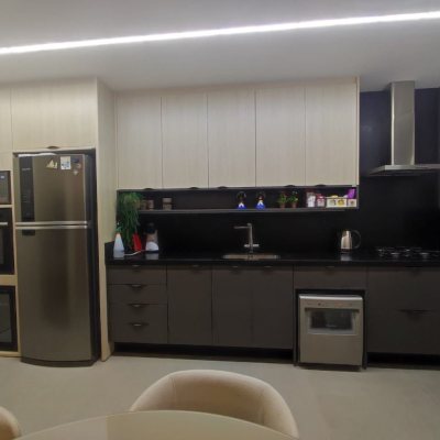 Apartamentos com 121m², 3 quartos, 3 suítes, 2 garagens, no bairro Kobrasol em São José