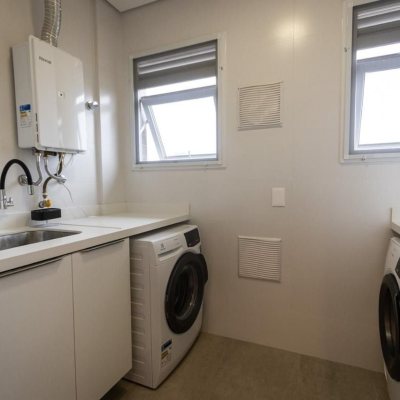Apartamentos com 151m², 3 quartos, 3 suítes, 2 garagens, no bairro Cachoeira Do Bom Jesus em Florianópolis