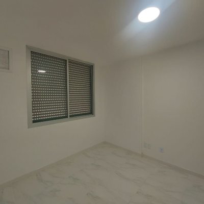 Apartamentos com 214m², 4 quartos, 2 suítes, 2 garagens, no bairro Centro em Florianópolis