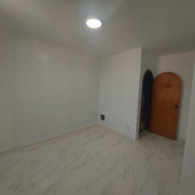 Apartamentos com 214m², 4 quartos, 2 suítes, 2 garagens, no bairro Centro em Florianópolis