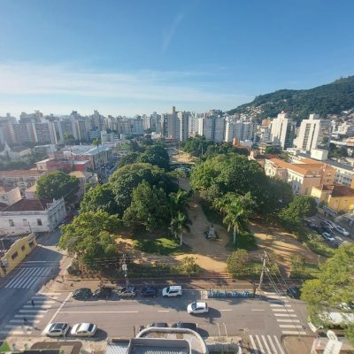 Apartamentos com 214m², 4 quartos, 2 suítes, 2 garagens, no bairro Centro em Florianópolis